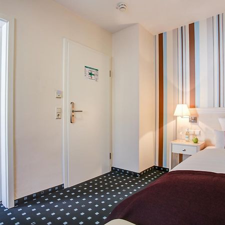 Rhein Neckar Hotel Манхайм Екстериор снимка