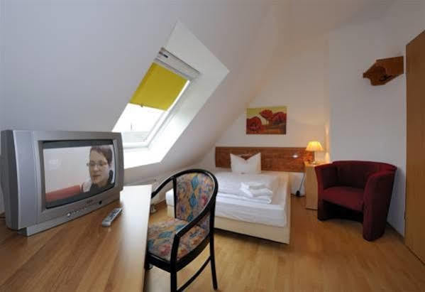 Rhein Neckar Hotel Манхайм Екстериор снимка