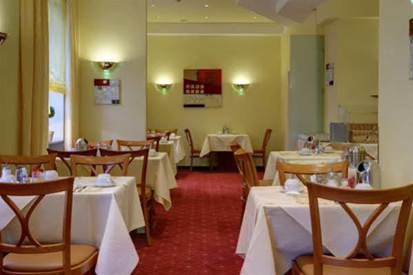 Rhein Neckar Hotel Манхайм Екстериор снимка