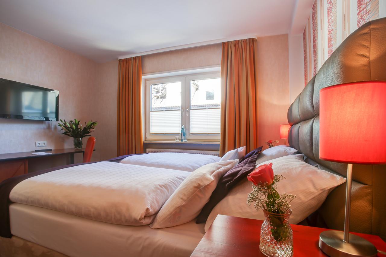 Rhein Neckar Hotel Манхайм Екстериор снимка