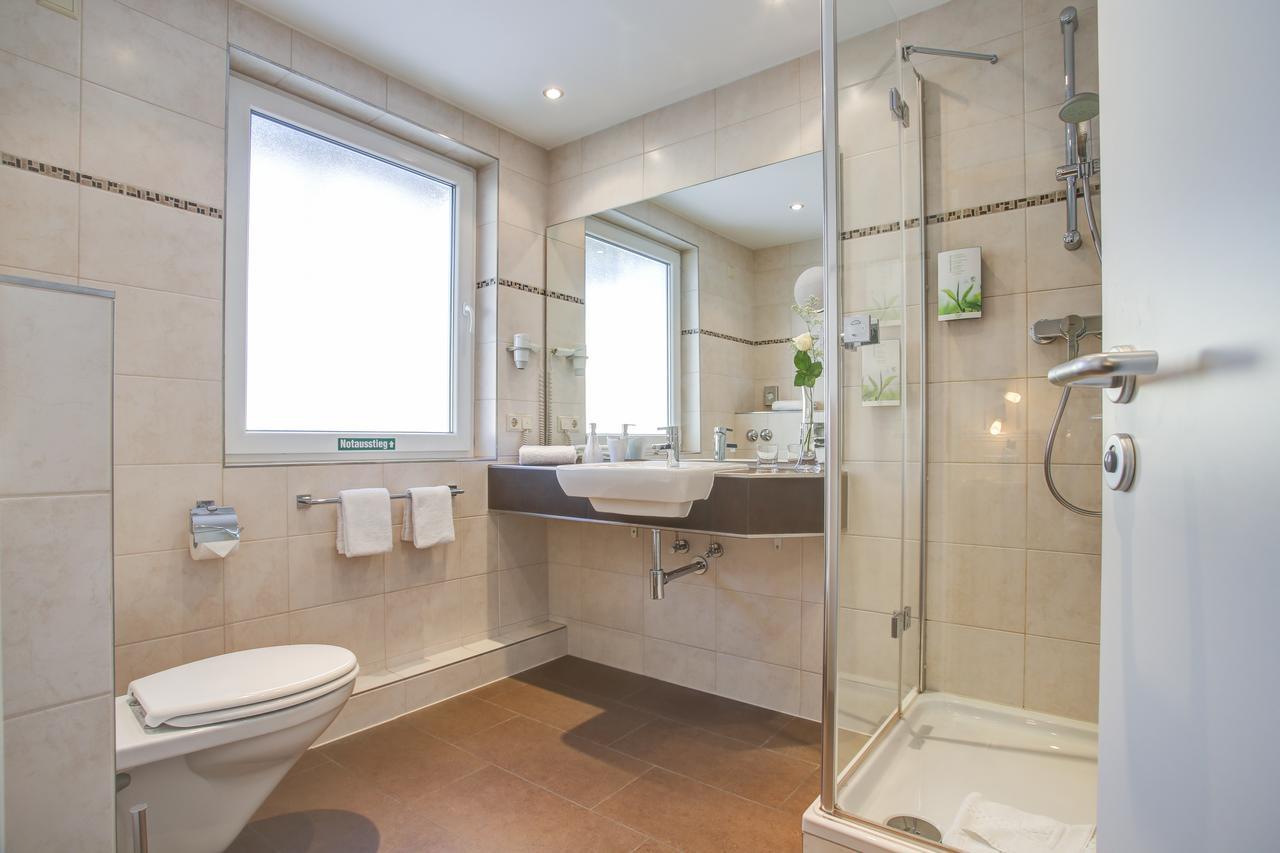 Rhein Neckar Hotel Манхайм Екстериор снимка